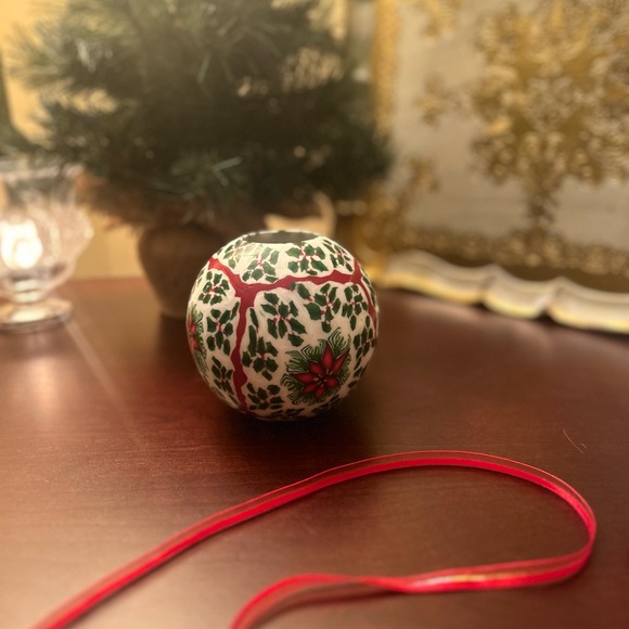 *NEVER USED* Vintage Ribbon Holly Poinsettia Glowing Christmas Candle - Picture 7 of 7